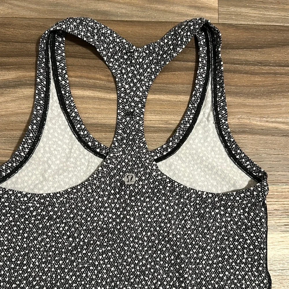Lululemon Cool Racerback II Chakra Print Alpine White Black Tank Women’s 2